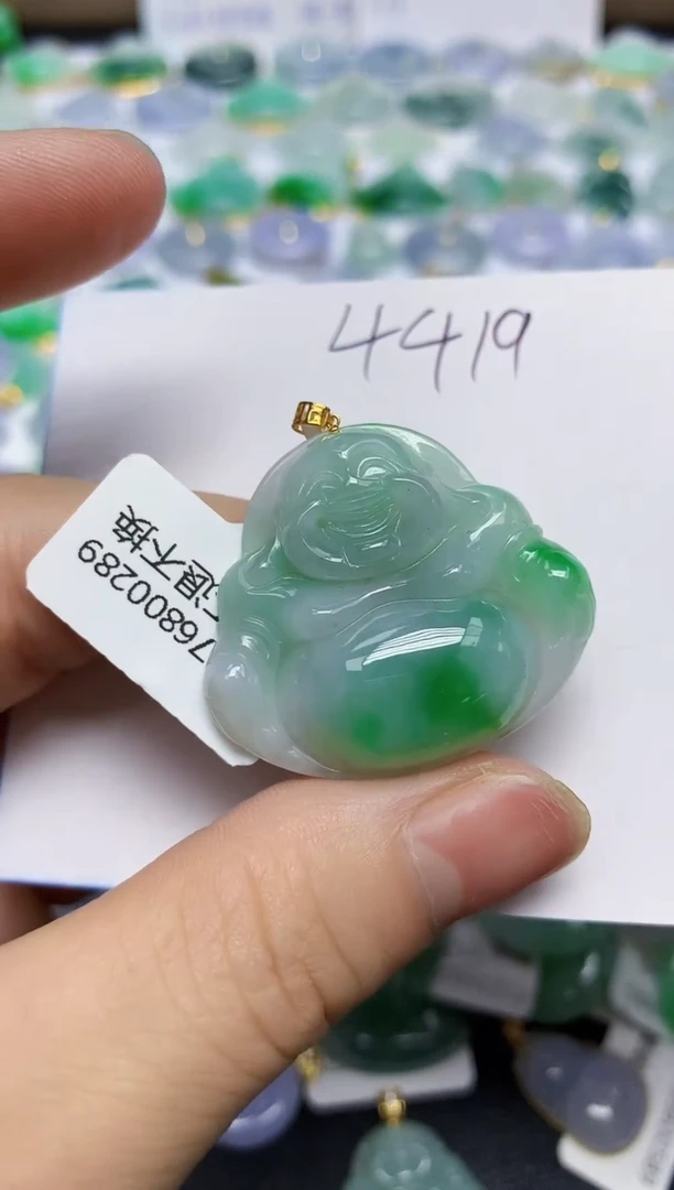 翡翠18K金镶嵌颈饰天然缅甸翡翠A货