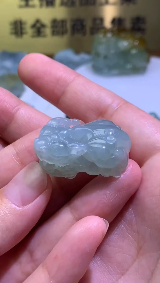未镶嵌定制翡翠毛货
