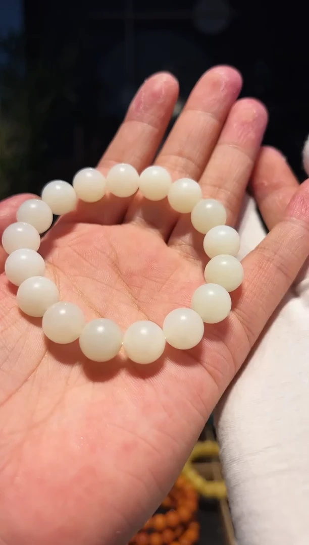 手串未镶嵌和田玉单圈