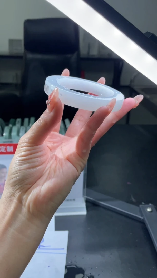 【闪购商品】定制翡翠手镯未镶嵌手镯DDH/发一件