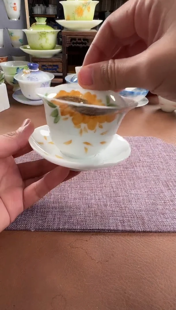 摆件陶采用优质瓷土制作