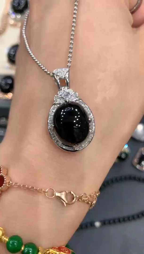 翡翠18K金镶嵌吊坠(不含链)春日珠宝q65无鉴赏