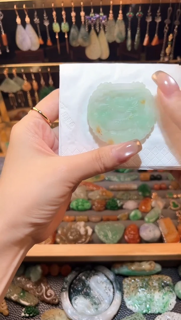 定制翡翠未镶嵌翡翠