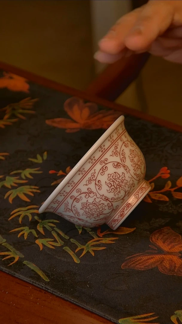 杯手工手绘杯杯很美丽