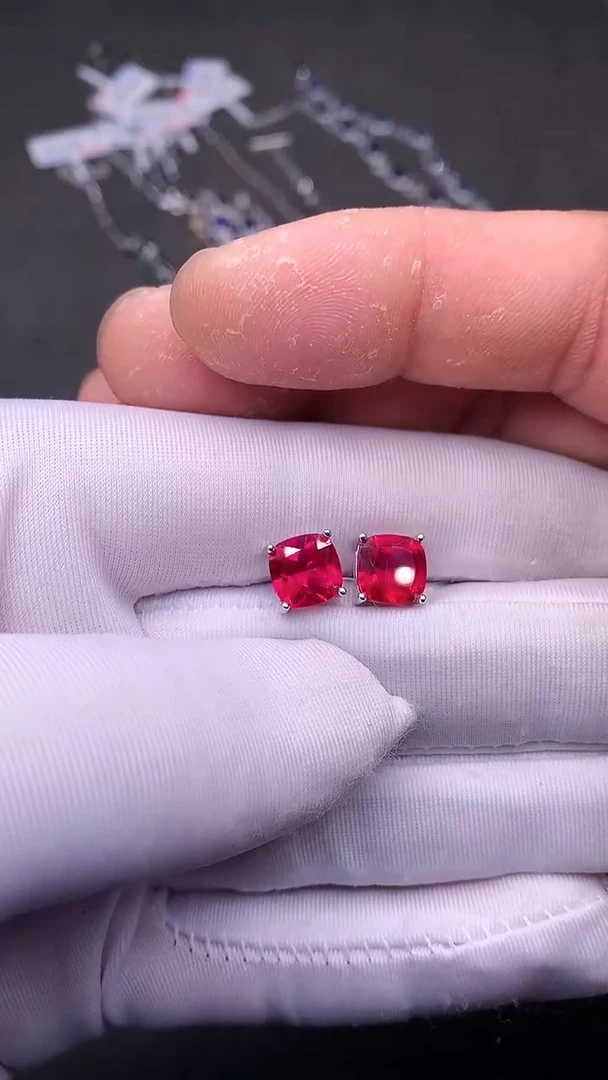 【闪购商品】红宝石耳饰银S925镶嵌.....