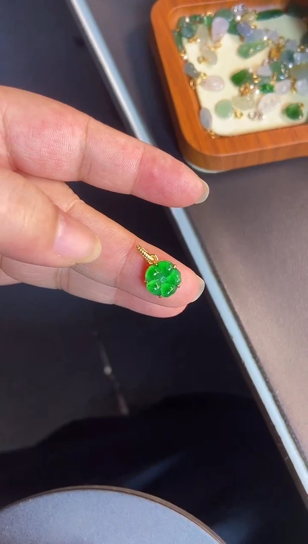 吊坠(不含链)银S925镶嵌翡翠1