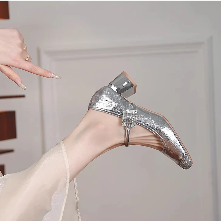 银色小香风一字带水钻玛丽珍鞋2025春季新款方头亮片浅口单鞋女