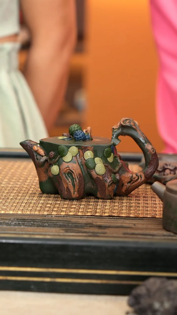 茶壶紫砂XS41《春·常青松桩》民国绿