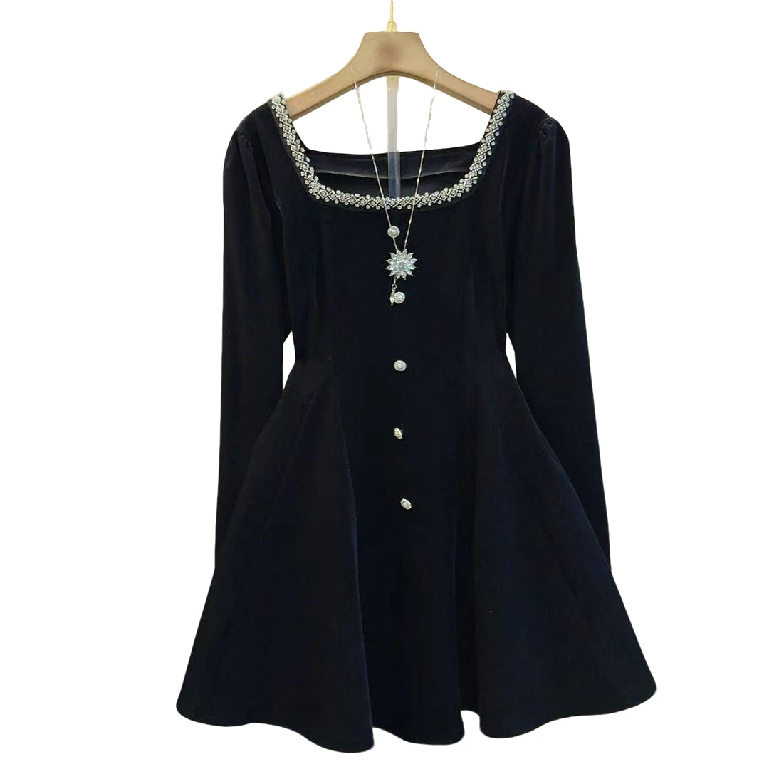 法式新款重工显瘦方领收腰时尚百搭气质连衣裙（长77左右）