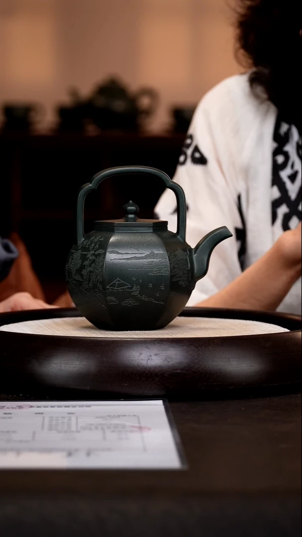 茶壶紫砂GHJ56吴经提梁绿泥400cc