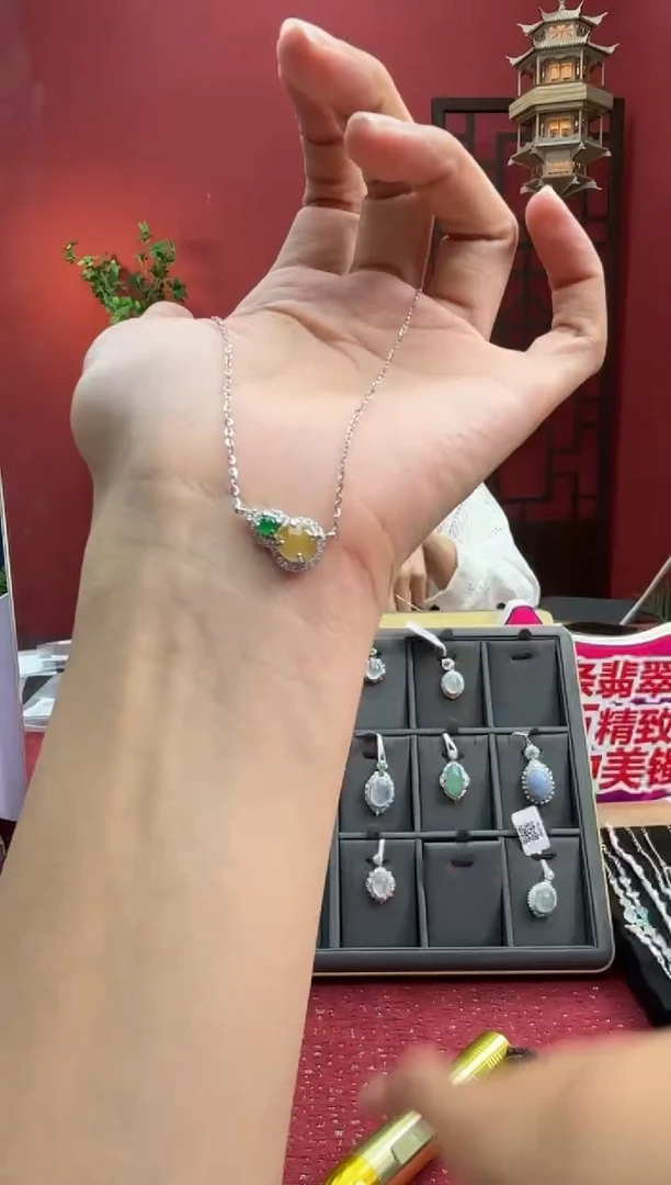 颈饰银S925镶嵌翡翠501769