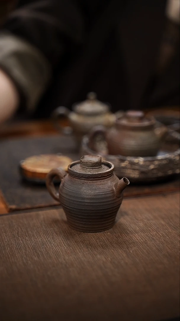 晚*秋全手工制作  紫砂柴烧后手壶