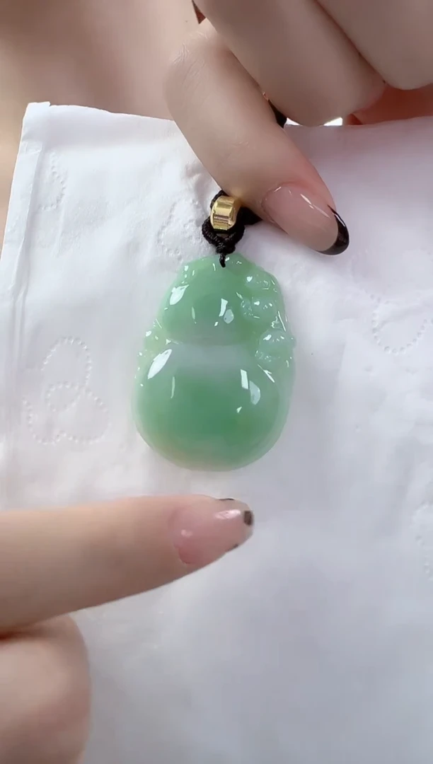 颈饰未镶嵌翡翠孤品葫芦