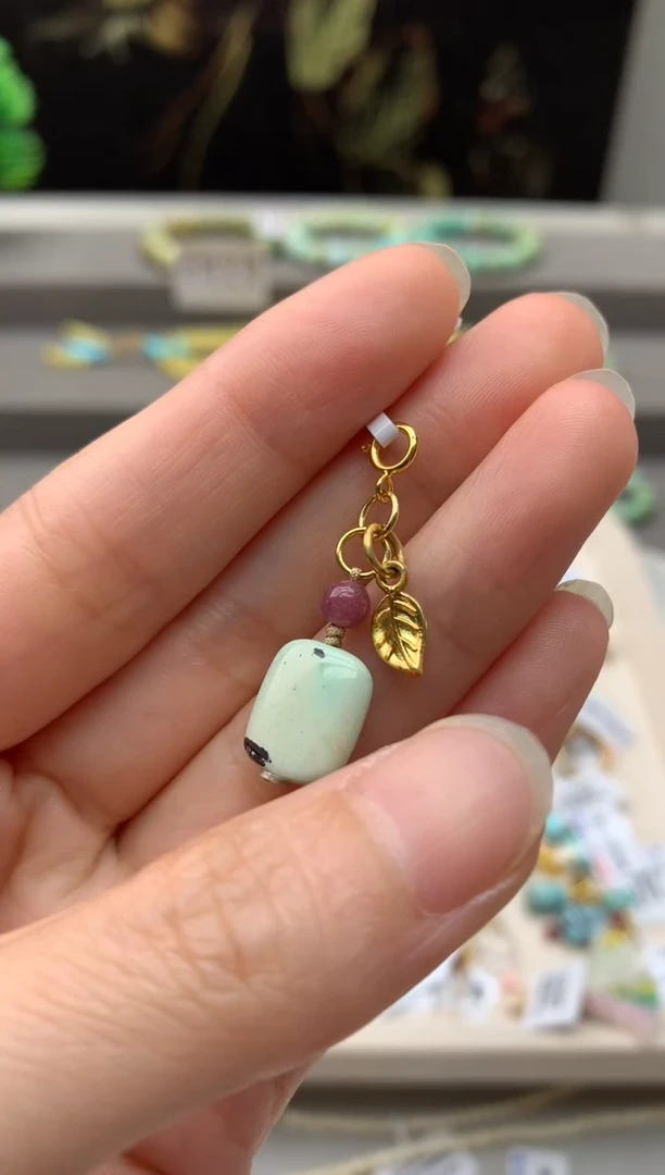 未镶嵌挂件南红玛瑙Q190