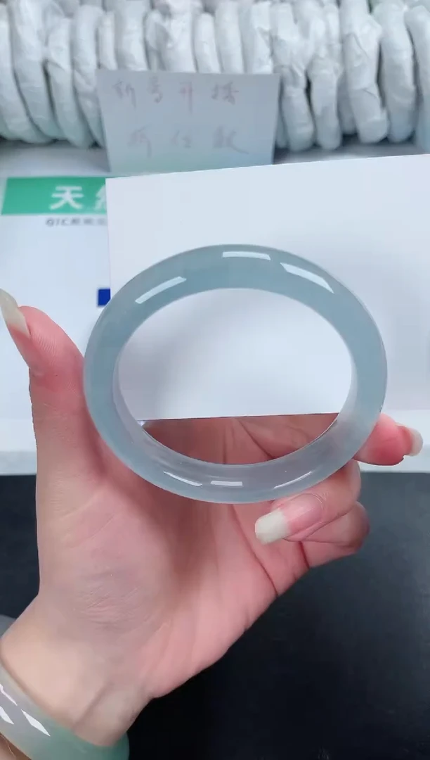 【闪购商品】石英质玉手镯未镶嵌193-58.3