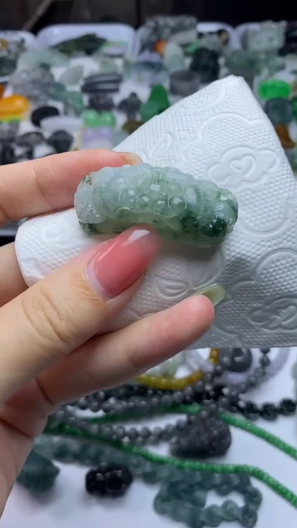 定制翡翠未镶嵌毛货定制不退不换