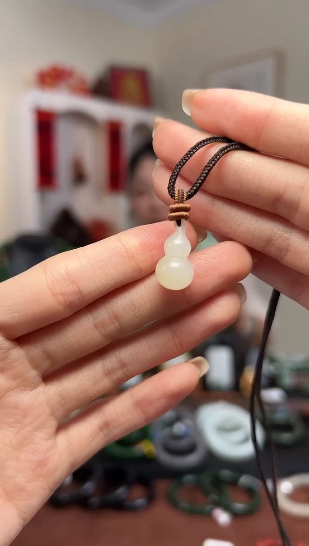 【闪购商品】和田玉颈饰未镶嵌D1- 葫芦