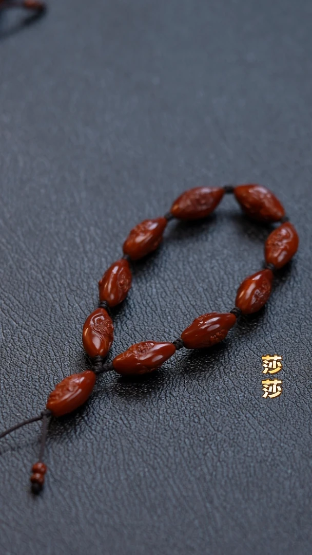 吊坠橄榄核达*橄榄核