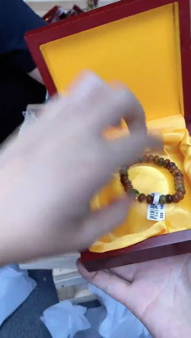 精选闪购手串搭配无礼盒