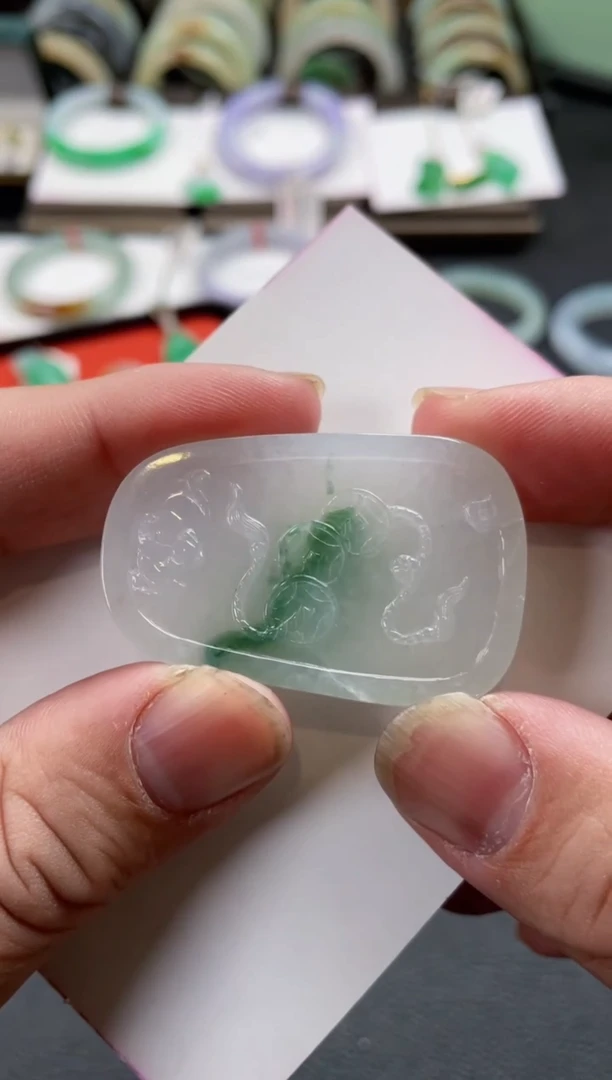 【闪购商品】翡翠颈饰未镶嵌吊坠