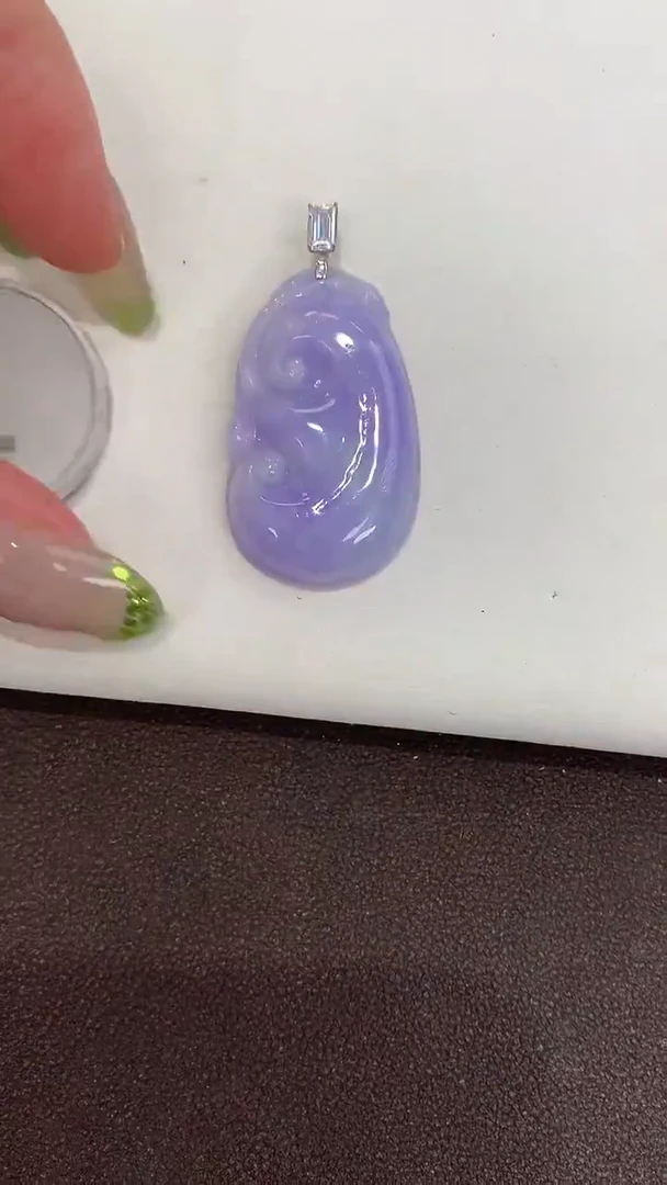 颈饰18K金镶嵌翡翠天然缅甸a货翡翠