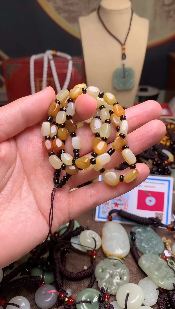 颈饰未镶嵌和田玉新疆料青海料清水和田玉吊坠