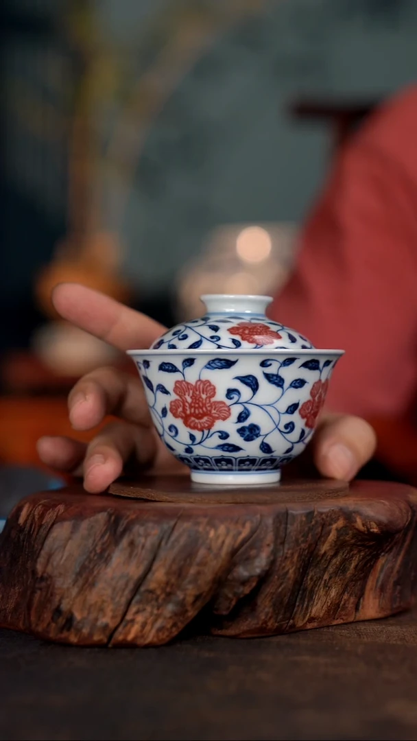 阳春白雪缠枝山茶花