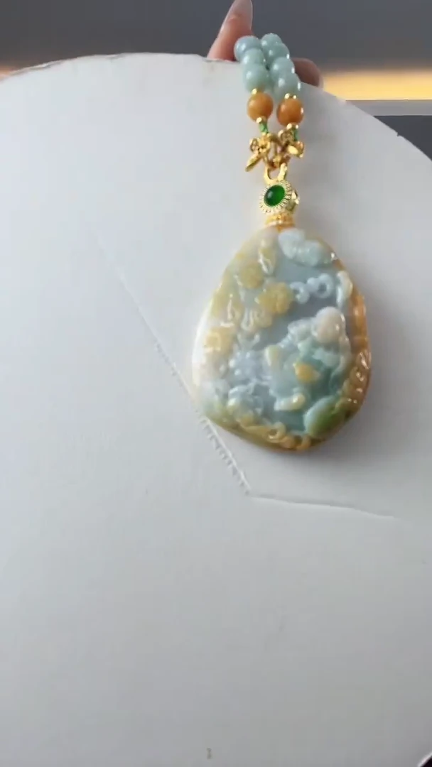 颈饰未镶嵌翡翠佛公