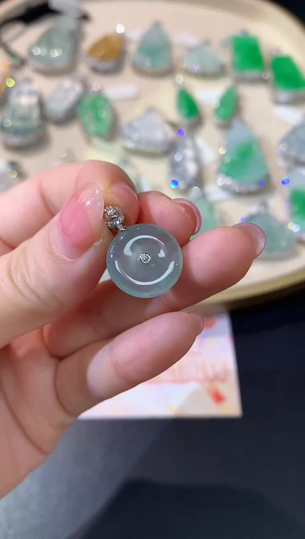 吊坠(不含链)18K金镶嵌翡翠W67|2980