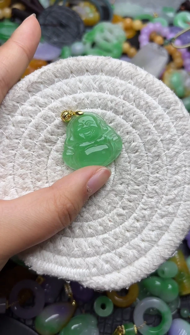 颈饰未镶嵌翡翠缅甸翡翠吊坠