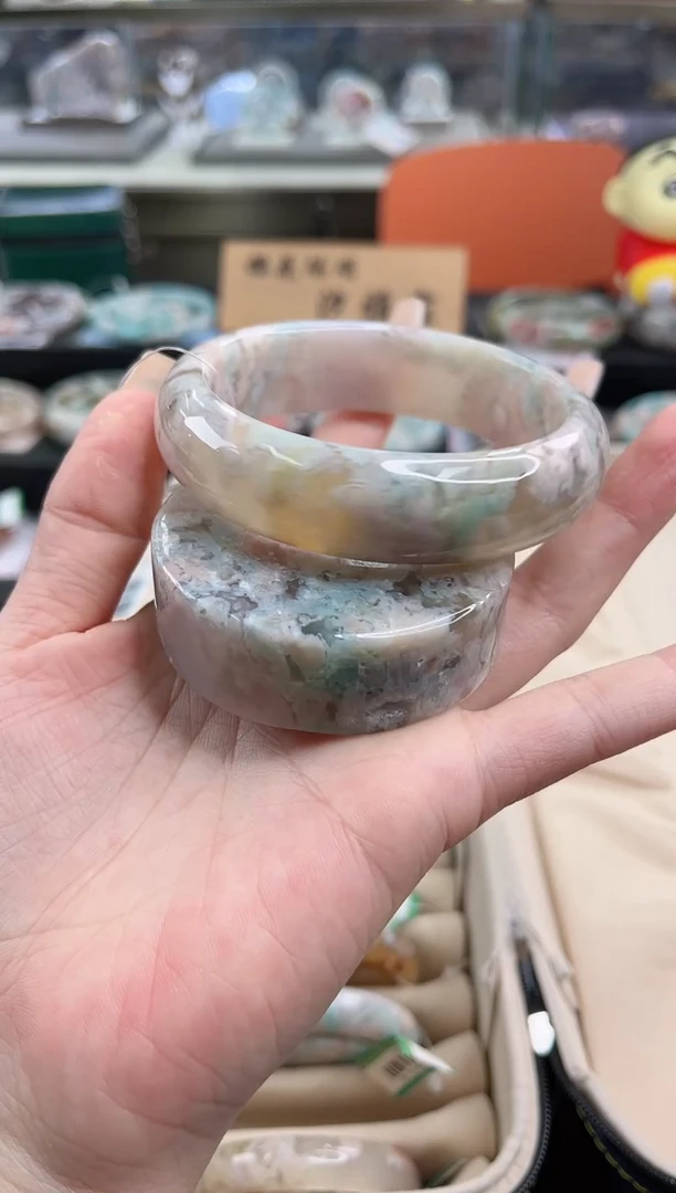 未镶嵌手镯石英质玉62圈口（赠品镯心）2S9560