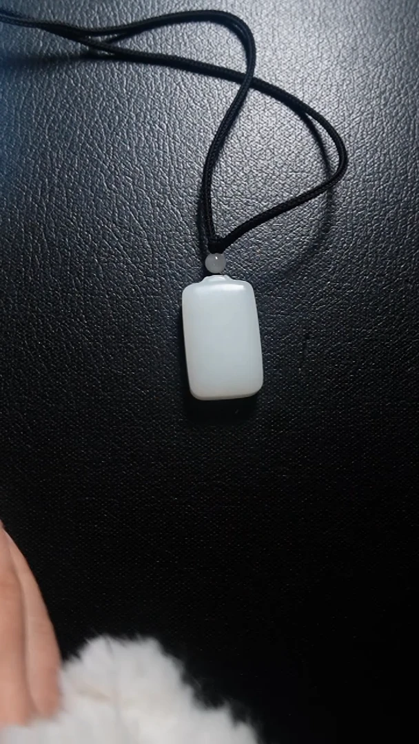 颈饰未镶嵌和田玉无事牌