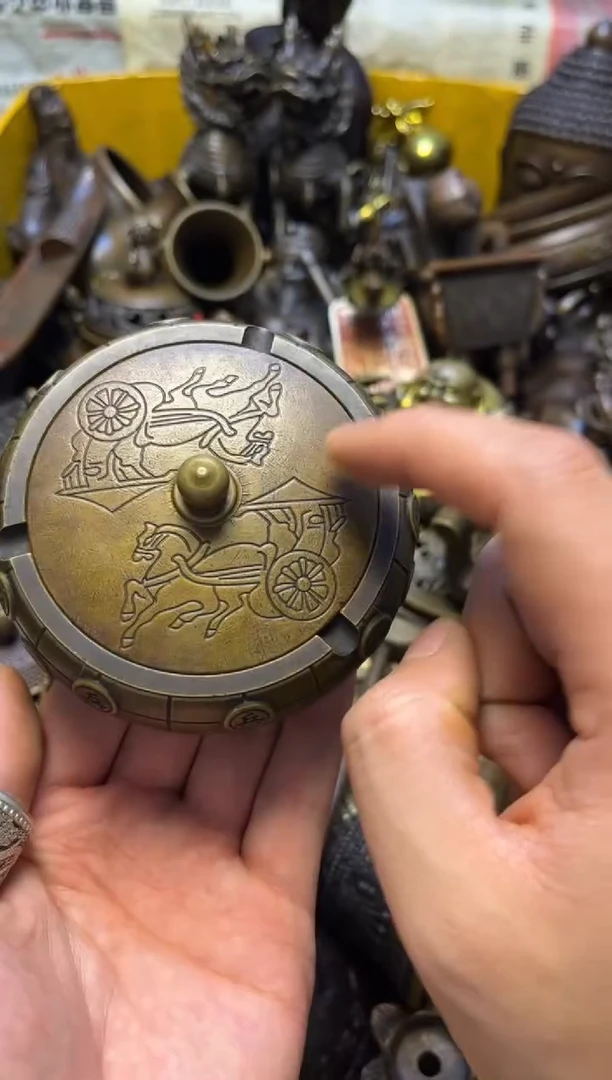 精美铜器，点击下单