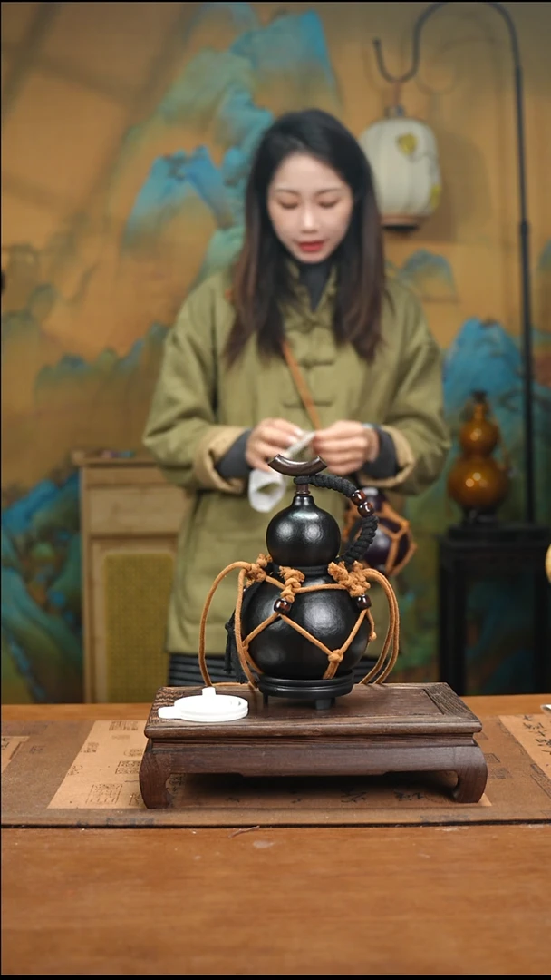 YC043复古网兜款天然酒葫芦（一物一拍）