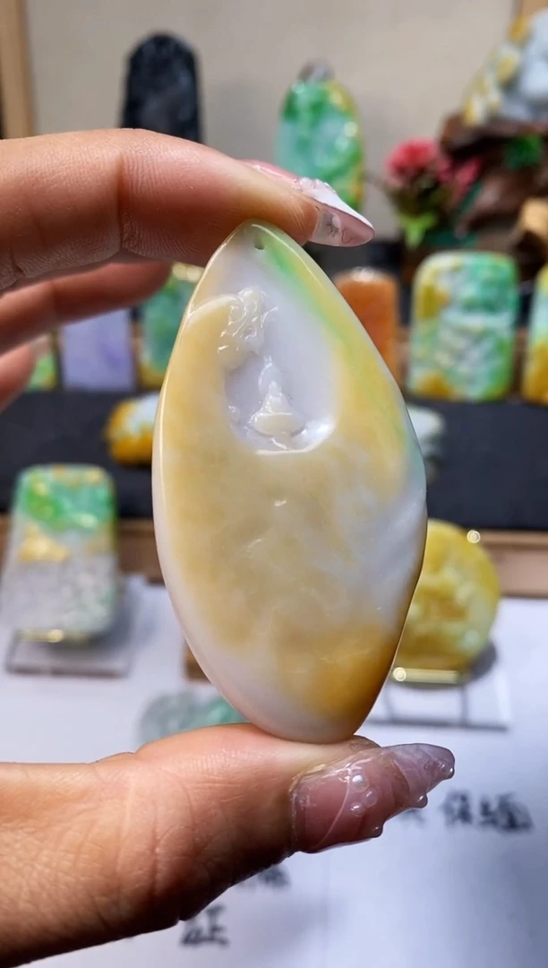 【闪购商品】定制翡翠未镶嵌A货翡翠