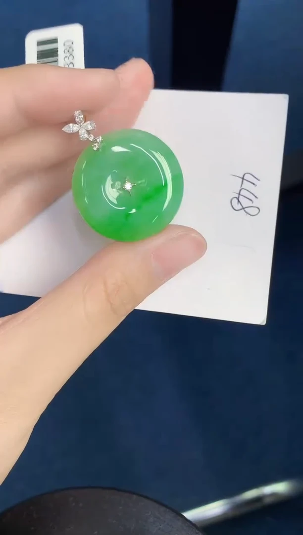 翡翠18K金镶嵌颈饰天然翡翠緬甸A貨