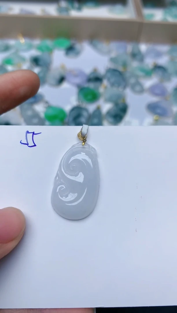 【闪购商品】翡翠颈饰18K金镶嵌天然翡翠A货    55