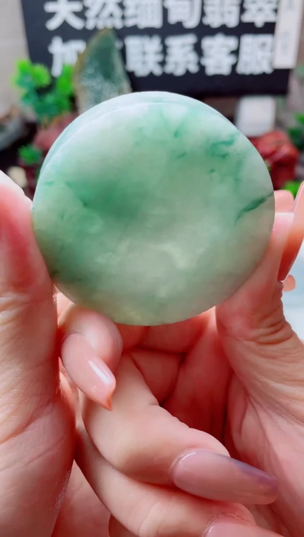 翡翠未镶嵌颈饰168........