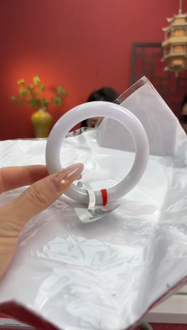 未镶嵌手镯（圆镯）翡翠翡翠手镯8