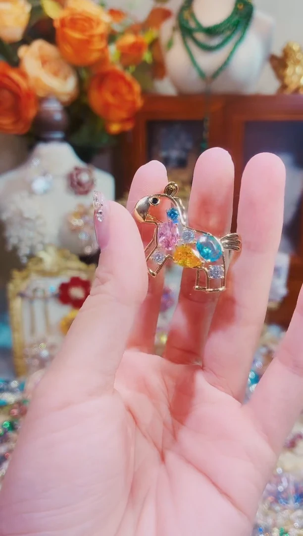 合成立方氧化锆铜合金精致小马