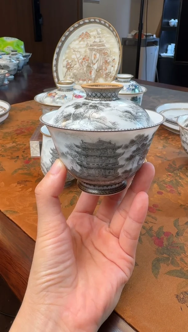 嘿*?手绘墨彩滕王阁岩茶盖碗