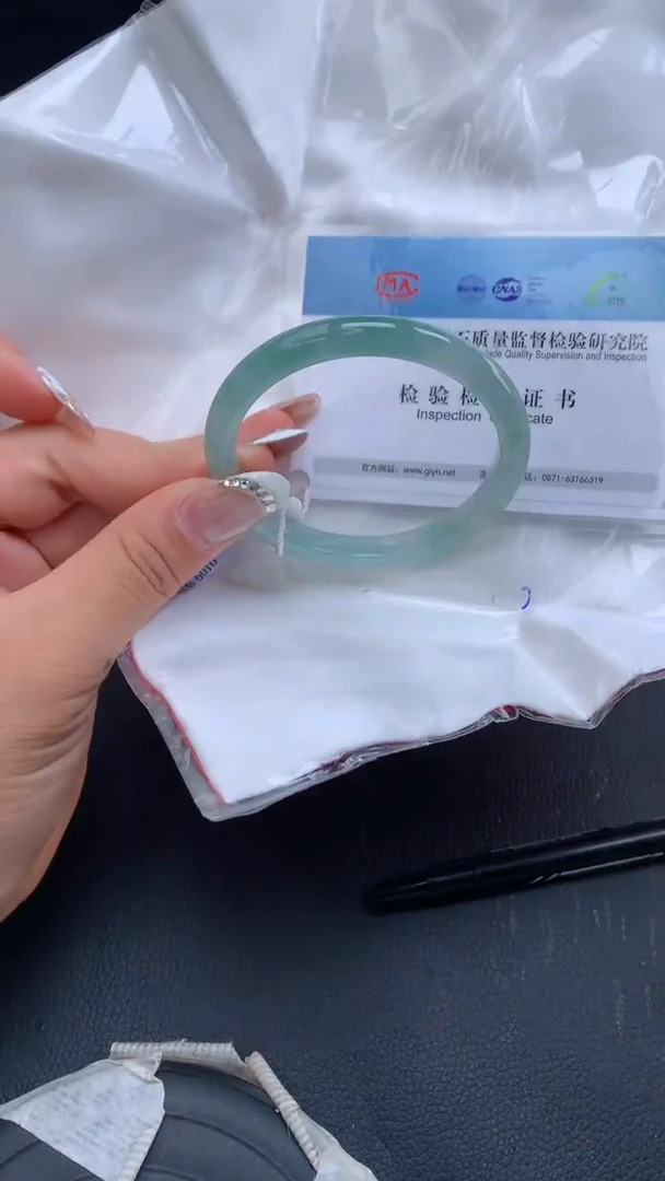 【闪购商品】翡翠手镯未镶嵌天然缅甸A货翡翠手镯