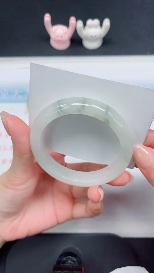 【闪购商品】石英质玉手镯未镶嵌110-56.5