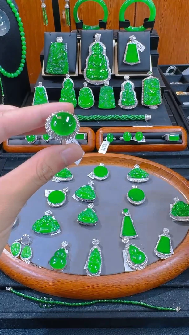 银S925镶嵌戒指翡翠天然A货翡翠