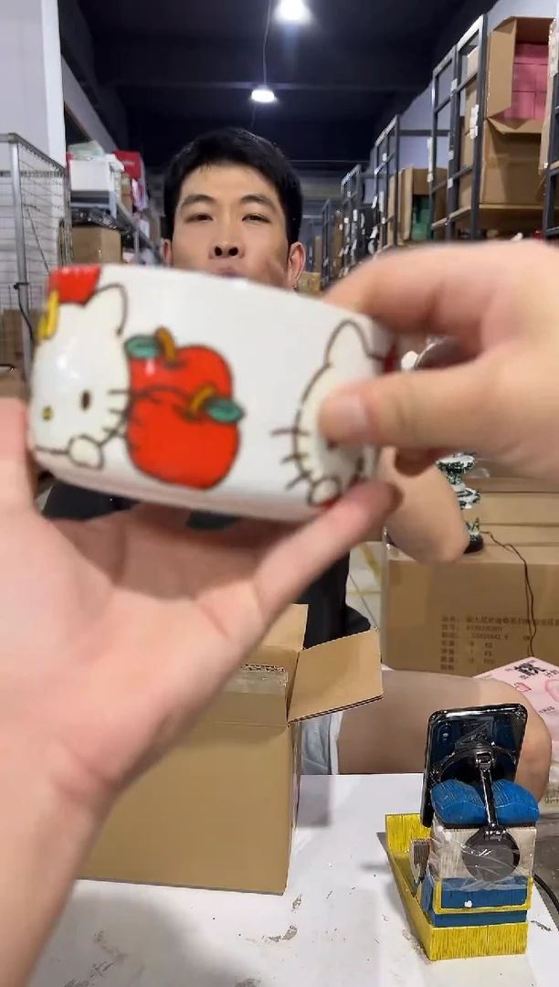 瓷片白色kt猫碗 陶瓷材质