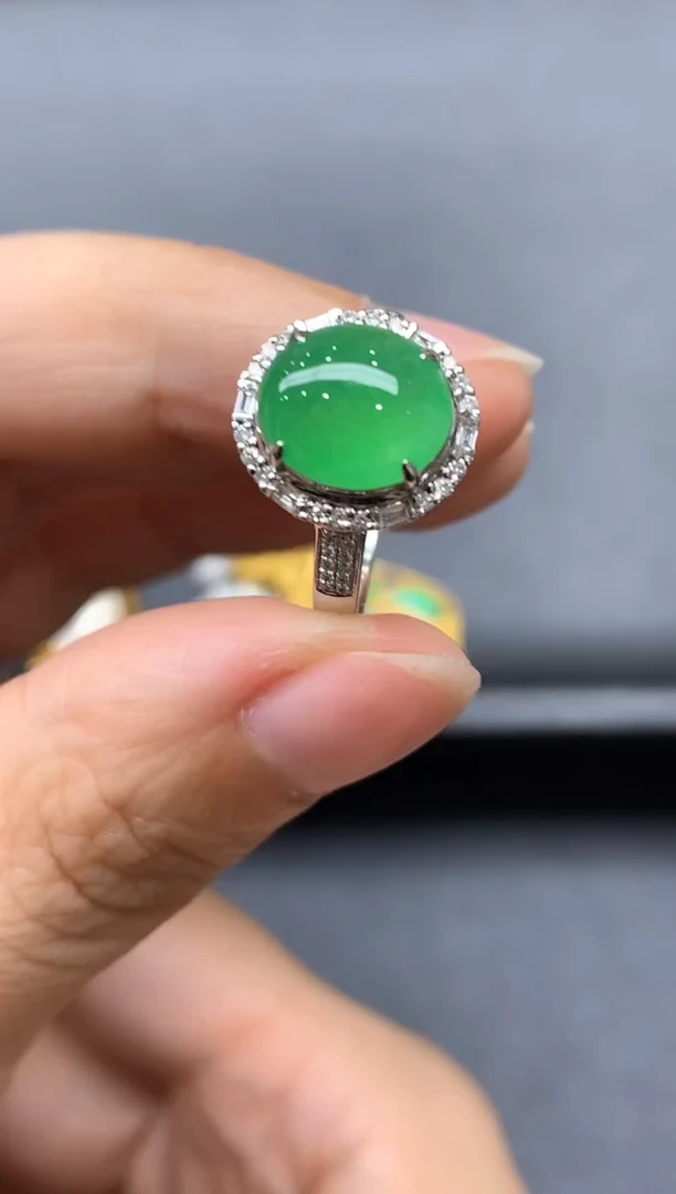 18K金镶嵌戒指翡翠699-中国好珍宝