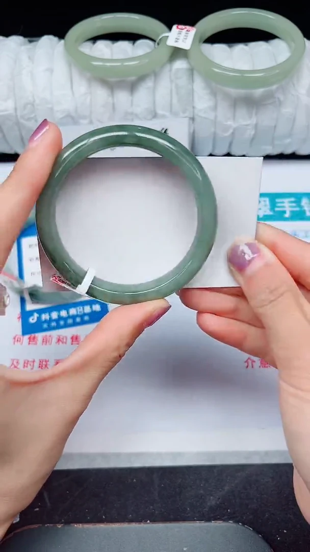 未镶嵌手镯石英质玉255-54/55