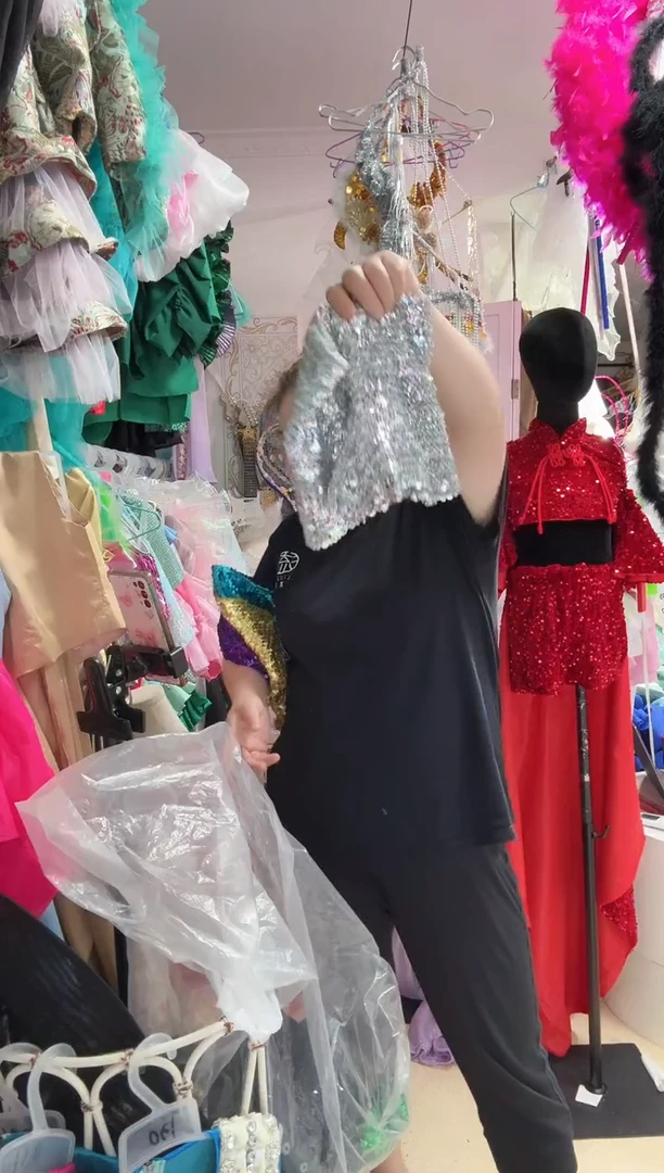 719      银色     40