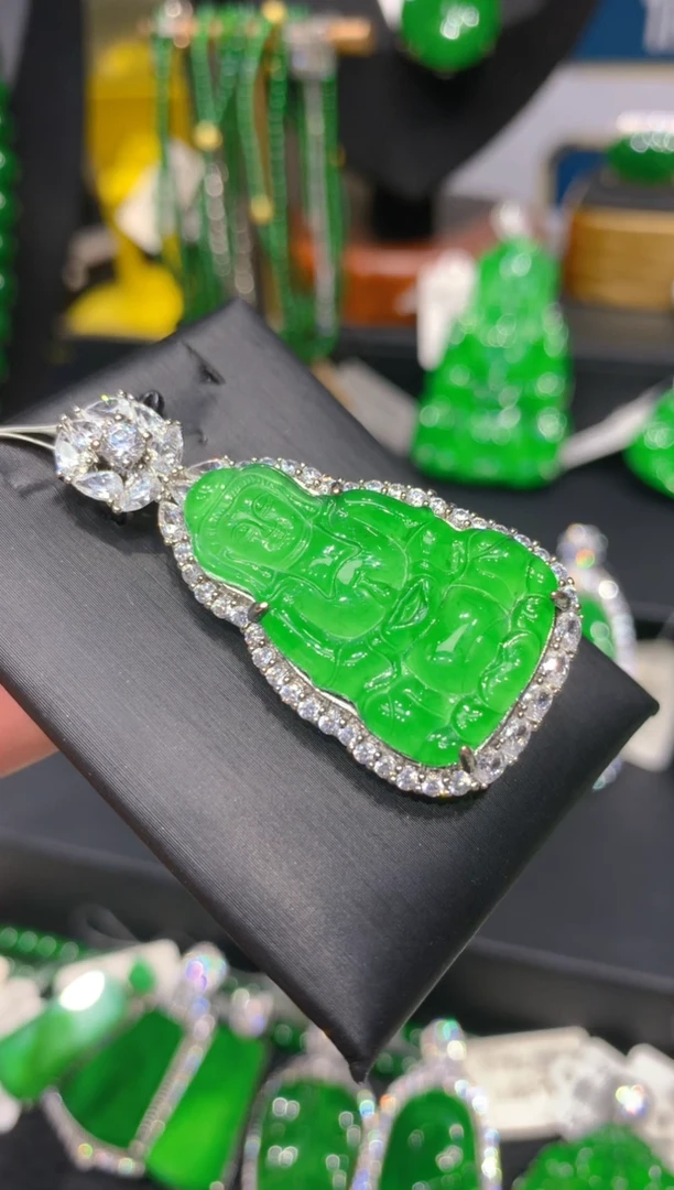 颈饰未镶嵌翡翠9一季