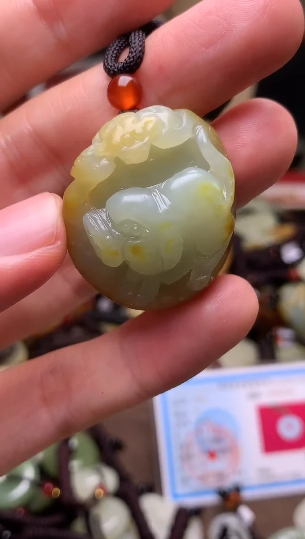 颈饰未镶嵌和田玉新疆料青海料清水和田玉吊坠